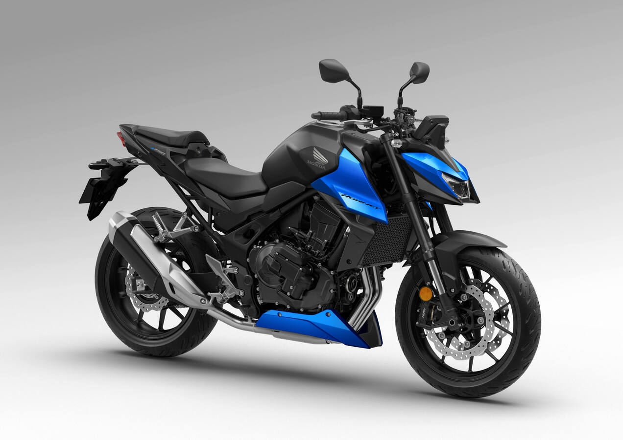 Honda CB750 Hornet 2027 - ‘Glint Wave Blue’ e ‘Mat Ballistic Black Metallic’.jpg