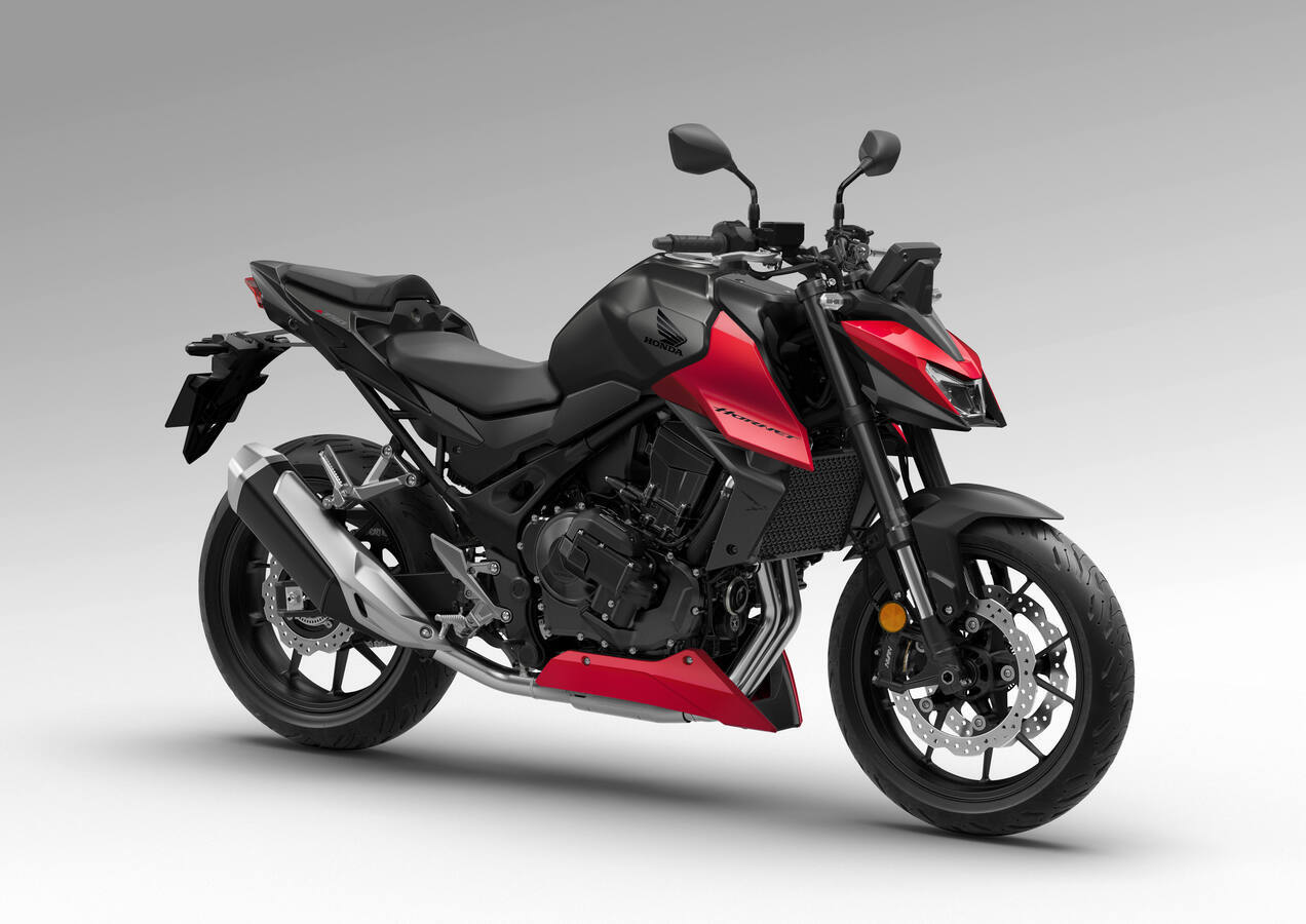 Honda CB750 Hornet ‘Grand Prix Red’ e ‘Gunmetal Black Metallic’.jpg