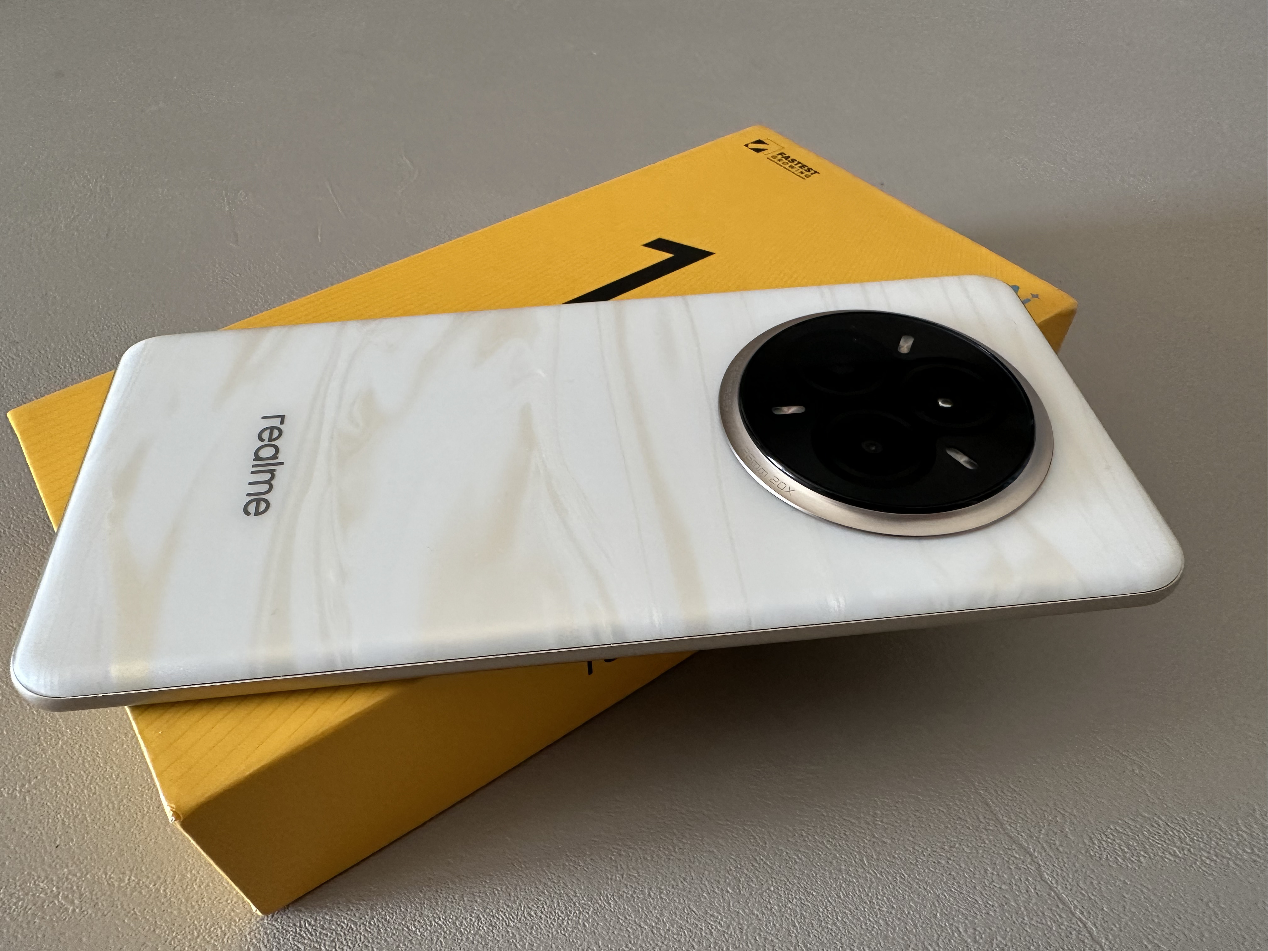 realme_14_pro5857.jpg