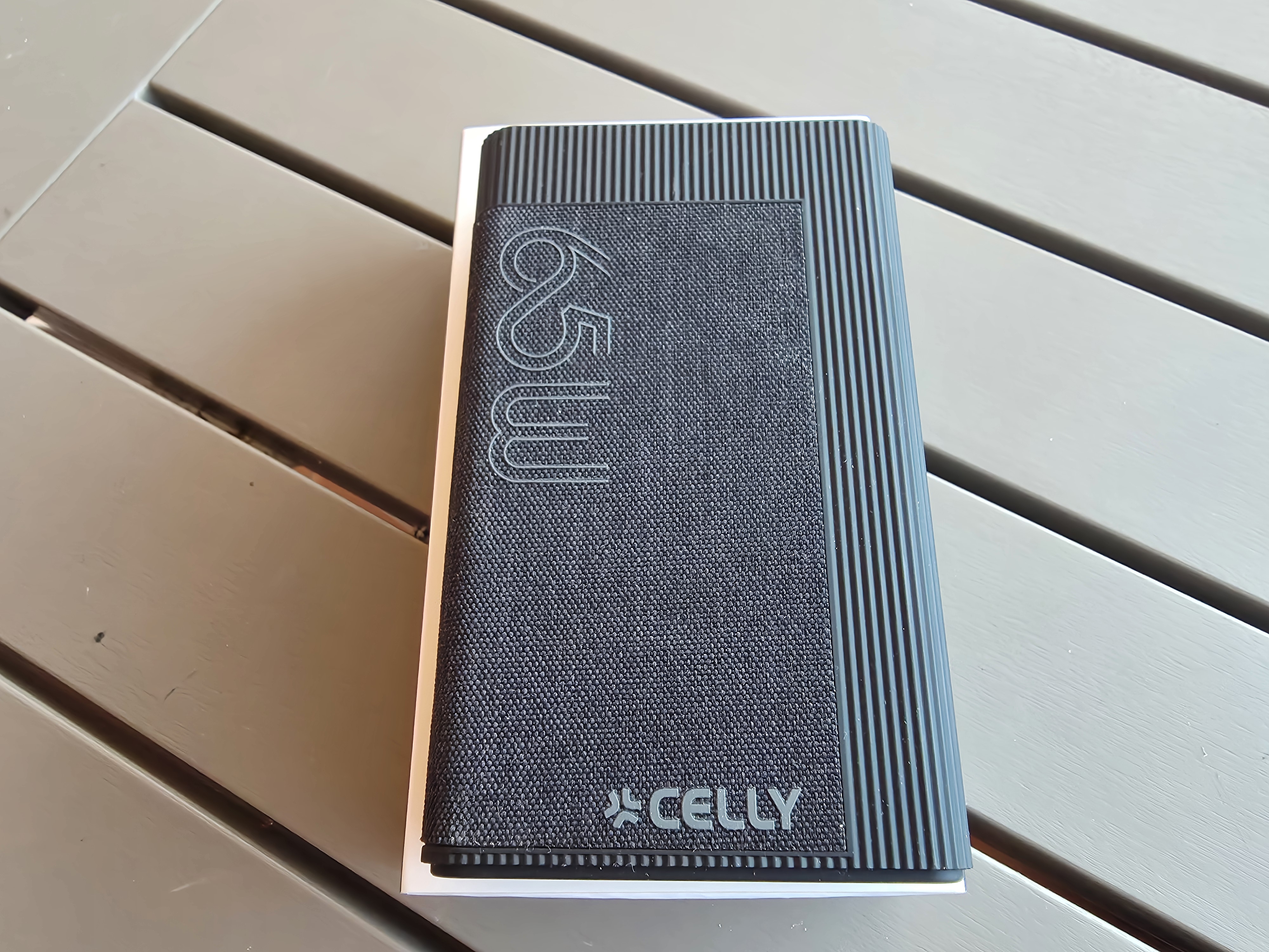 celly_powerbank0731_173805.jpg